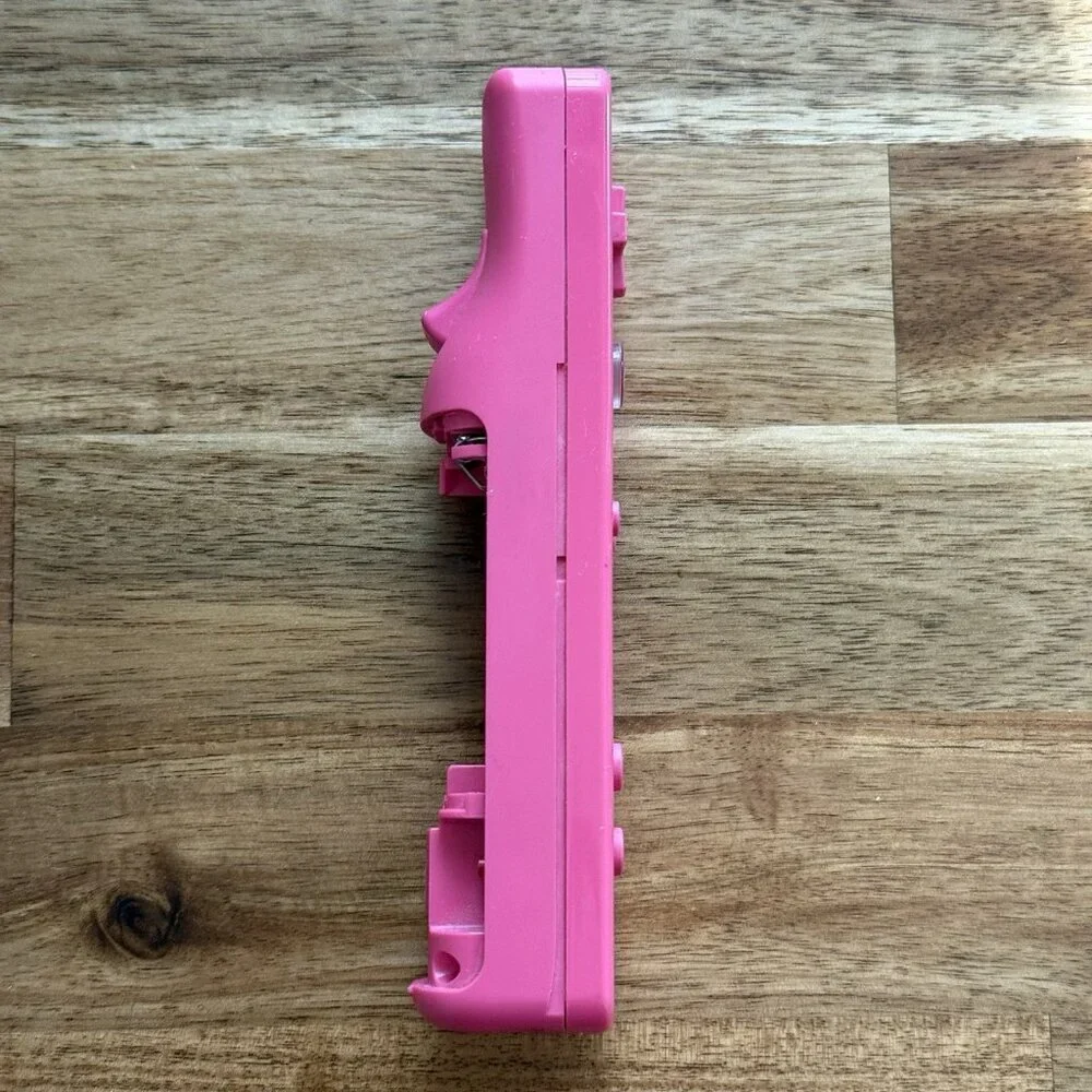 Official Wii Remote Nintendo Motion Plus Inside OEM Controller Pink RVL-036 READ